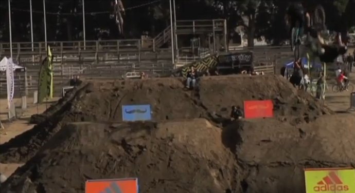 Andrew Taylor Mountain Bike Dirt Jumps - Best Trick 2011